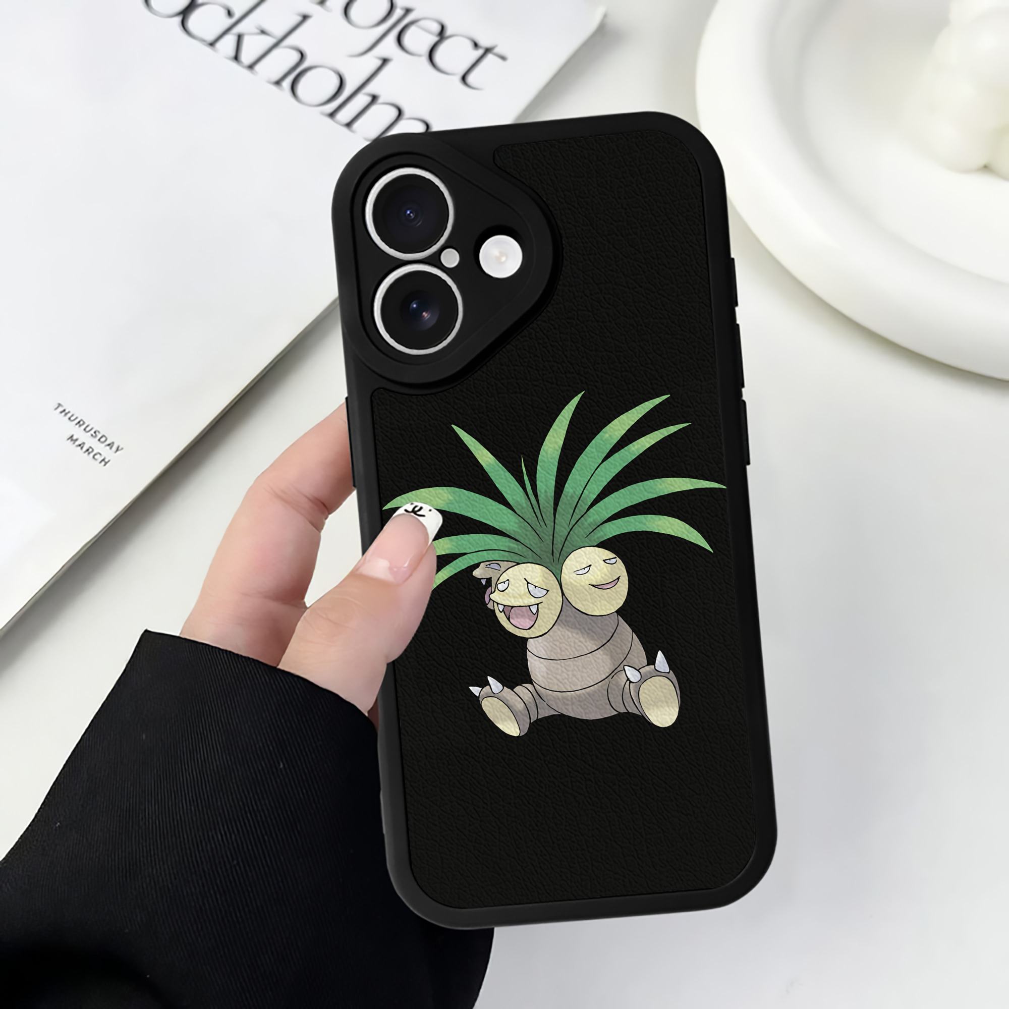 （画像用） ポケットモンスター Pokémon 【iPhone 16シリーズ対応】シリコンスマホケース（レザー調） 材質：シリコン